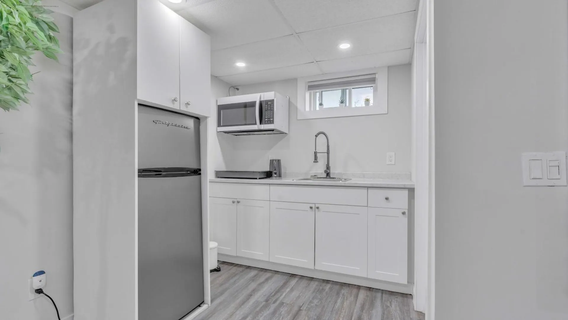 Dom wakacyjny Luxury Basement Suite In Top Prime Location Winnipeg Kanada