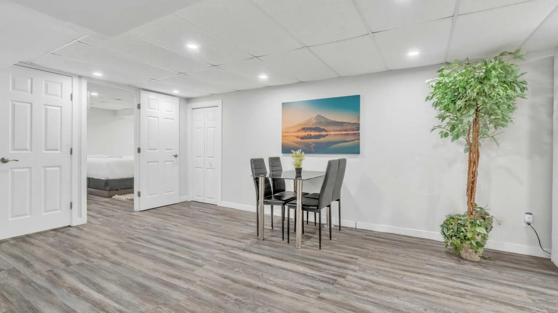 Luxury Basement Suite In Top Prime Location Winnipeg Dom wakacyjny